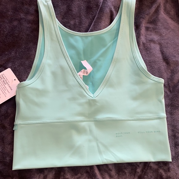 NWT POWER PIVIOT EVERLUX TANK MOTIF - Picture 2 of 3